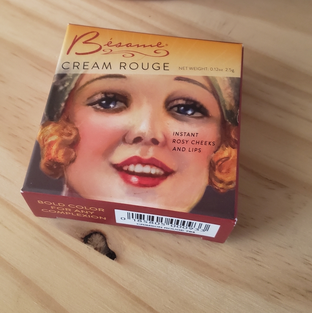 Besame Cream Rouge - Crimson